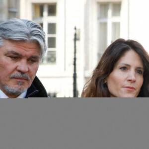 David Douillet et sa femme Vanessa - Sorties des obsèques de Jean-Pierre Pernaut en la Basilique Sainte-Clotilde à Paris le 9 mars 2022. © Christophe Clovis / Bestimage