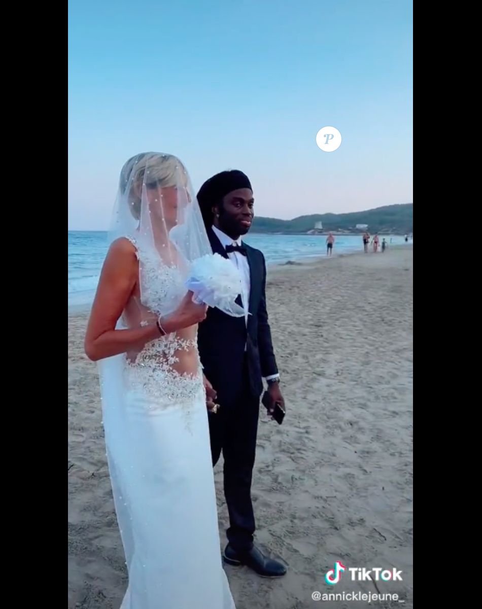 Annick L Amour Est Dans Le Pré Mariage