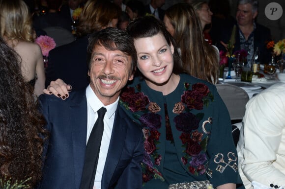 Pier Paolo Piccioli et Linda Evangelista lors du dîner de la soirée "Vogue 50 Archive" lors de la fashion week de Milan, le 21 septembre 2014. 