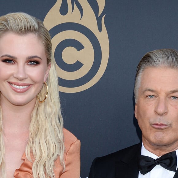 Ireland Baldwin et son père Alec Baldwin - Photocall du Comedy Central Roast of A.Baldwin,The Saban Theatre, Beverly Hills, le 7 septembre 2019. 