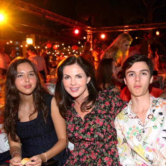 Exclusif - Caroline Barclay et ses enfants Vincent et Clara - Traditionnelle soirée d'anniversaire du Byblos sur le thème de la Dolce Vita à Saint-Tropez, le 19 juillet 2018. 