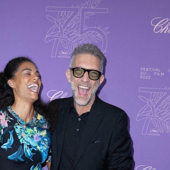 Tina Kunakey et son mari Vincent Cassel - Photocall du dîner du 75ème Festival International du Film de Cannes. Le 24 mai 2022 © Olivier Borde / Bestimage 