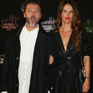 Christophe Maé et sa femme Nadège Sarron - 21ème édition des NRJ Music Awards au Palais des festivals à Cannes le 9 novembre 2019. © Dominique Jacovides/Bestimage 