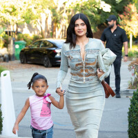 Kylie Jenner : Le prénom de son fils de 7 mois, changé, enfin révélé ? Un gros indice ne laisse pas de doute...