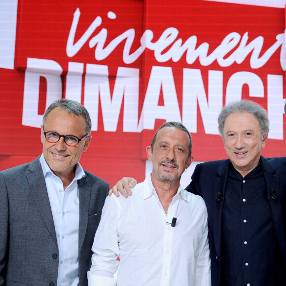 Exclusif - Emmanuel Chaunu, Eric Serra, Michel Drucker et Franck Dubosc - Enregistrement de l'émission "Vivement Dimanche" au Studio Gabriel, présentée par M.Drucker, et diffusée sur France 3, de 13h30 à 15h, le 28 août © Guillaume Gaffiot / Bestimage