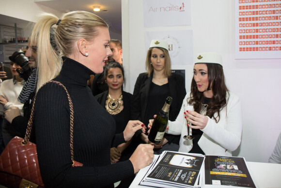 Exclusif - Amélie Neten - Inauguration de l'institut de beauté Air Nails à Paris, le 11 janvier 2016. 