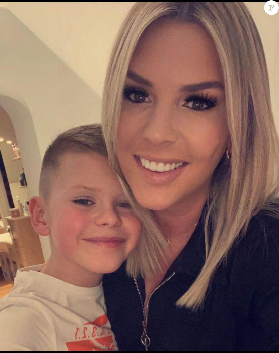 Amelie Neten Pere De Son Fils
