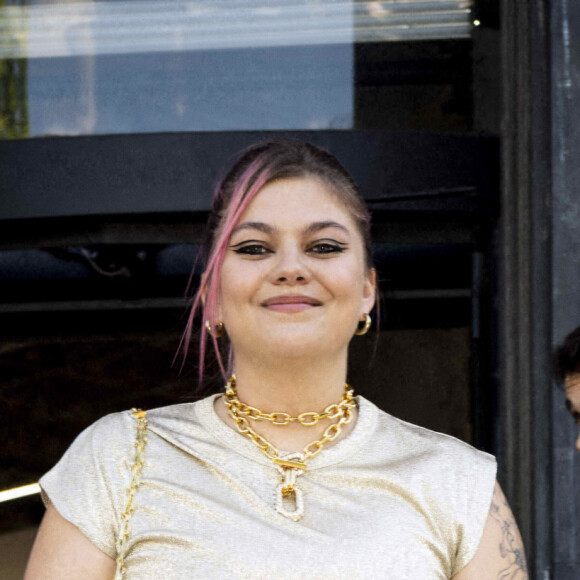 Louane - Les célébrités assistent au défilé Paco Rabanne Haute Couture automne hiver 2022-2023 à Paris, le 3 juillet 2022. © JB Autissier / Panoramic / Bestimage 