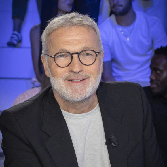 Exclusif - Laurent Ruquier sur le plateau de l'émission Touche pas à mon poste (TPMP) diffusée en direct sur C8 le 30 août 2022 et présentée par C.Hanouna. © Jack Tribeca / Bestimage