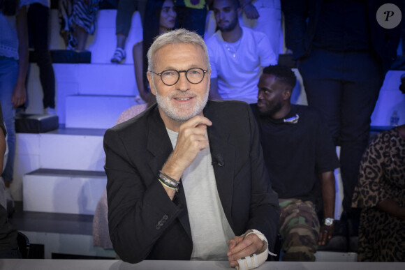 Exclusif - Laurent Ruquier sur le plateau de l'émission Touche pas à mon poste (TPMP) diffusée en direct sur C8 le 30 août 2022 et présentée par C.Hanouna. © Jack Tribeca / Bestimage