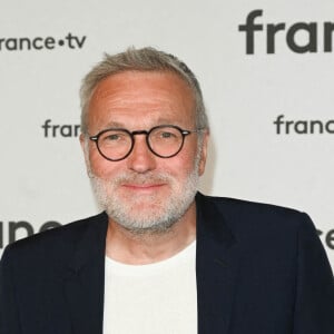 Laurent Ruquier au photocall pour la conférence de presse de rentrée de France TV à la Grande Halle de la Villette à Paris, France, le 6 juillet 2022. © Coadic Guirec/Bestimage