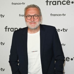 Laurent Ruquier au photocall pour la conférence de presse de rentrée de France TV à la Grande Halle de la Villette à Paris, France, le 6 juillet 2022. © Coadic Guirec/Bestimage 