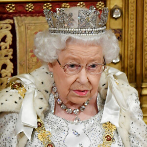 La reine Elizabeth II d'Angleterre et le prince Charles - La famille royale d'Angleterre lors de l'ouverture du Parlement au palais de Westminster à Londres.