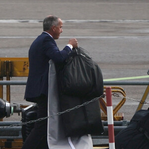 Le prince Harry, duc de Sussex, arrive à l'aéroport de Aberdeen, au lendemain du décès de la reine Elisabeth II d'Angleterre au château de Balmoral. Le 9 septembre 2022