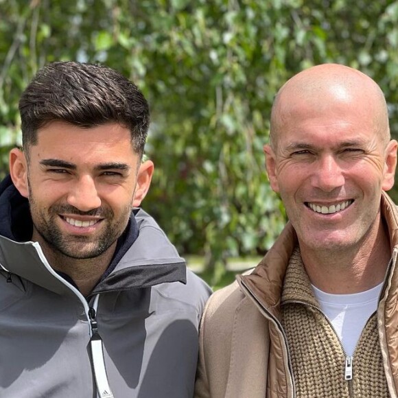 Zinédine Zidane pose avec sa femme Véronique et leurs quatre fils, Elyaz, Enzo, Théo et Luca au cours de vacances en famille à Ibiza. Instagram, le 5 juillet 2019.