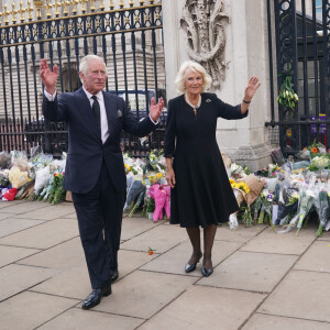 Le roi Charles III et la reine consort Camilla retournent à Buckingham Palace après la mort d'Elizabeth II. Le 9 septembre 2022. @ Yui Mok/PA Photos/ABACAPRESS.COM