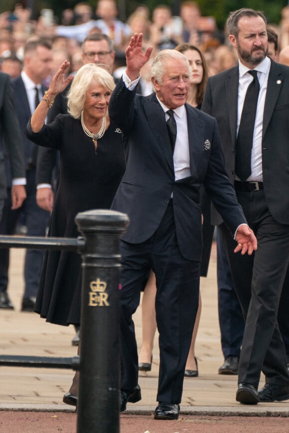 Le roi Charles III et la reine consort Camilla retournent à Buckingham Palace après la mort d'Elizabeth II.@ Yui Mok/PA Photos/ABACAPRESS.COM