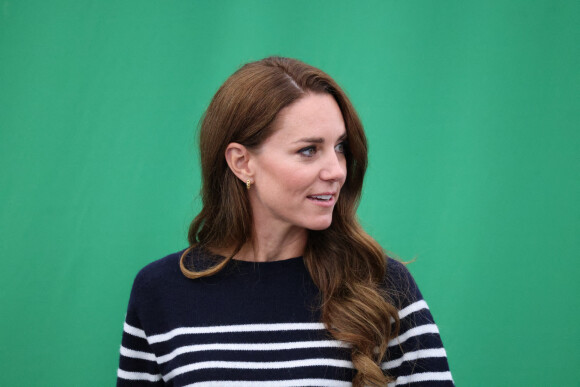 Catherine (Kate) Middleton, duchesse de Cambridge, rencontre l'équipe de Grande-Bretagne avant la course Sail Grand Prix à Plymouth, le 31 juillet 2022. 
