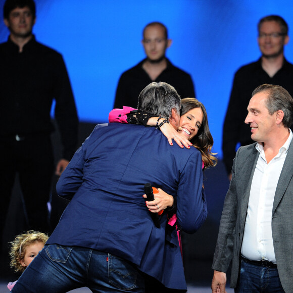 David Douillet, sa femme Vanessa et son meilleur ami - Surprises - Enregistrement de l'émission "La Chanson secrète 7 " à la Scène musicale à Paris, qui sera diffusée le 15 janvier 2021 sur TF1. © Gaffiot-Moreau / Bestimage 