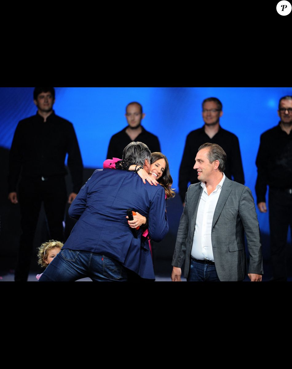 David Douillet, sa femme Vanessa et son meilleur ami - Surprises - Enregistrement de l'émission "La Chanson secrète 7 " à la Scène musicale à Paris, qui sera diffusée le 15 janvier 2021 sur TF1. © Gaffiot-Moreau / Bestimage