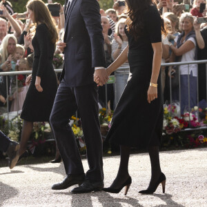 Le prince Harry, duc de Sussex, Meghan Markle, duchesse de Sussex devant le château de Windsor, suite au décès de la reine Elisabeth II d'Angleterre. Le 10 septembre 2022