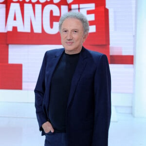 Exclusif - Michel Drucker - Enregistrement de l'émission "Vivement dimanche" au studio Gabriel, présentée par M.Drucker, diffusée sur France 3. © Guillaume Gaffiot / Bestimage