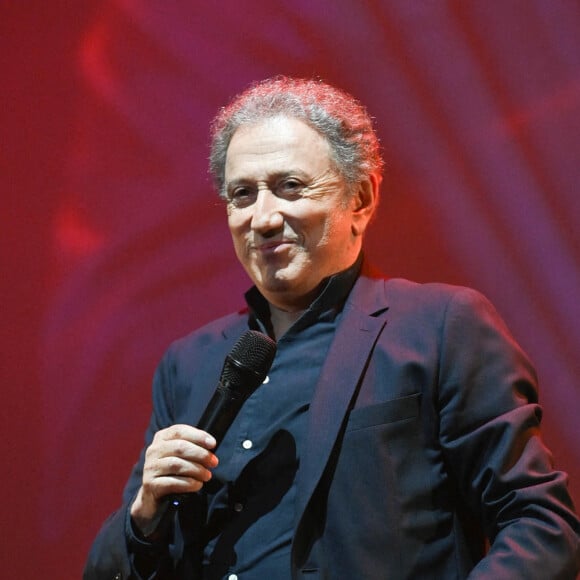 Exclusif - Michel Drucker - Soirée du 20ème anniversaire de la chaîne Mélody TV à l'Olympia de Paris le 8 juin 2022. © Coadic Guirec - Giancarlo Gorassini/Bestimage