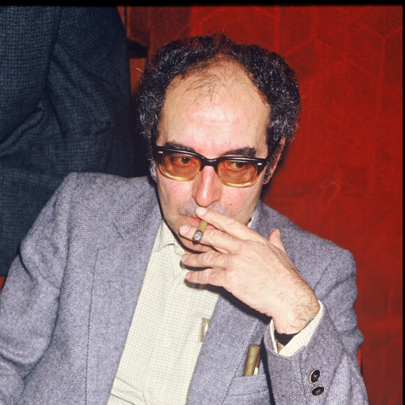 Jean-Luc Godard présentant son film Détective à Cannes