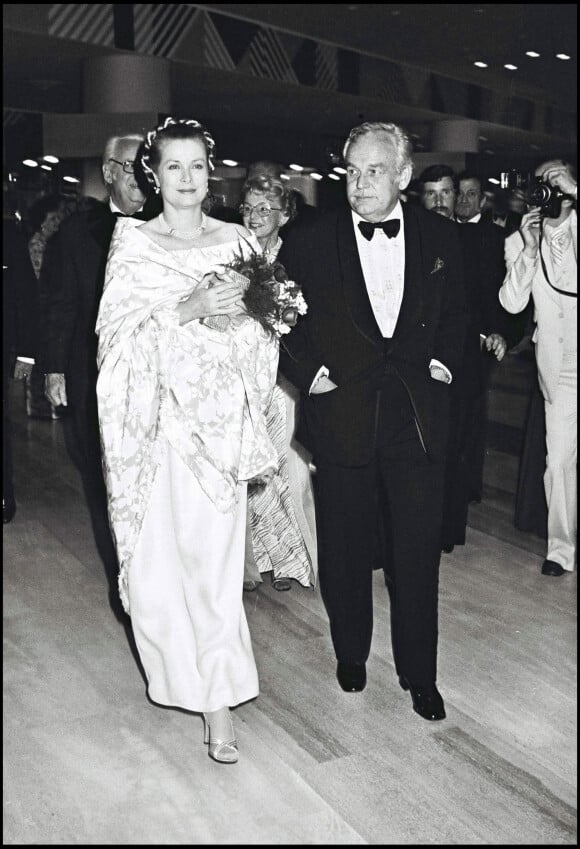 Le prince Rainier de Monaco et Grace de Monaco, soirée à Monaco en 1977