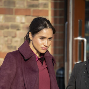 La duchesse de Sussex, Meghan Markle, enceinte, rend visite à la Hubb Community Kitchen à Londres le 21 novembre 2018. 