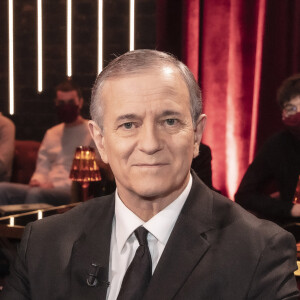Exclusif - Francis Huster sur le plateau de l'émission "On est en Direct" (OEED) diffusée sur France 2 le 15 janvier 2022 © Jack Tribeca / Bestimage 