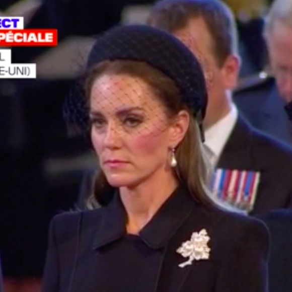 Capture de Kate Middleton lors de la procession du cercueil d'Elizabeth II vers le palais de Westminster