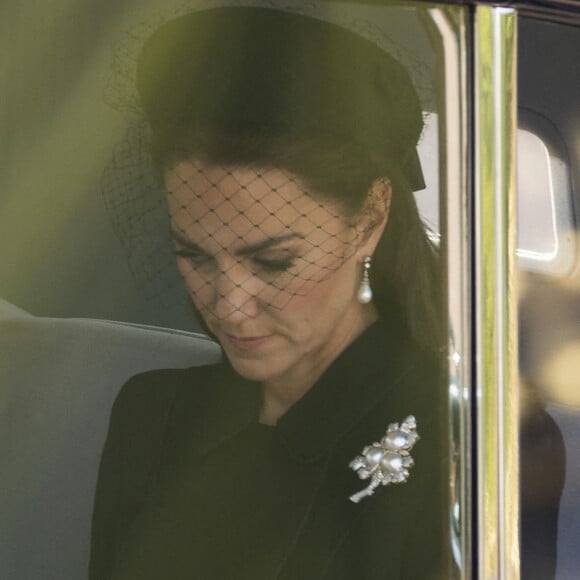 Kate Middleton durant la procession du cercueil de la reine Elizabeth II reliant le palais de Buckingham au palais de Westminster, le mercredi 14 septembre 2022 à Londres. Photo by Stephen Lock/I-images/ABACAPRESS.COM