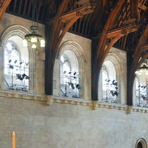 Illustration - Intérieur - Procession cérémonielle du cercueil de la reine Elisabeth II du palais de Buckingham à Westminster Hall à Londres. Le 14 septembre 2022 