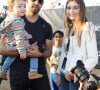 L'artiste David Blaine se donne en spectacle devant sa compagne Alizee Guinochet et sa fille Dessa a New York le 5 octobre 2012.