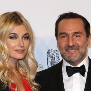 Gilles Lellouche et sa compagne Alizée Guinochet - Photocall lors de la 43ème cérémonie des Cesar à la salle Pleyel à Paris, le 2 mars 2018. © Dominique Jacovides - Olivier Borde / Bestimage