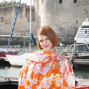 Elodie Frégé - Photocall de "L'homme de nos vies" lors de la 24ème édition du Festival de la Fiction TV de la Rochelle. Le 14 septembre 2022 © Patrick Bernard / Bestimage