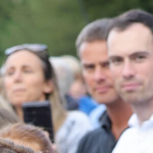 La princesse de Galles Kate Catherine Middleton à la rencontre de la foule devant le château de Windsor, suite au décès de la reine Elisabeth II d'Angleterre. Le 10 septembre 2022 