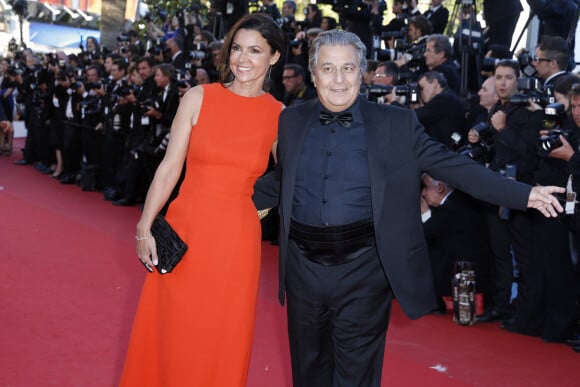 Christian Clavier et sa femme Isabelle de Araujo - Montee des marches du film "The Immigrant" lors du 66eme festival du film de Cannes. Le 24 mai 2013 