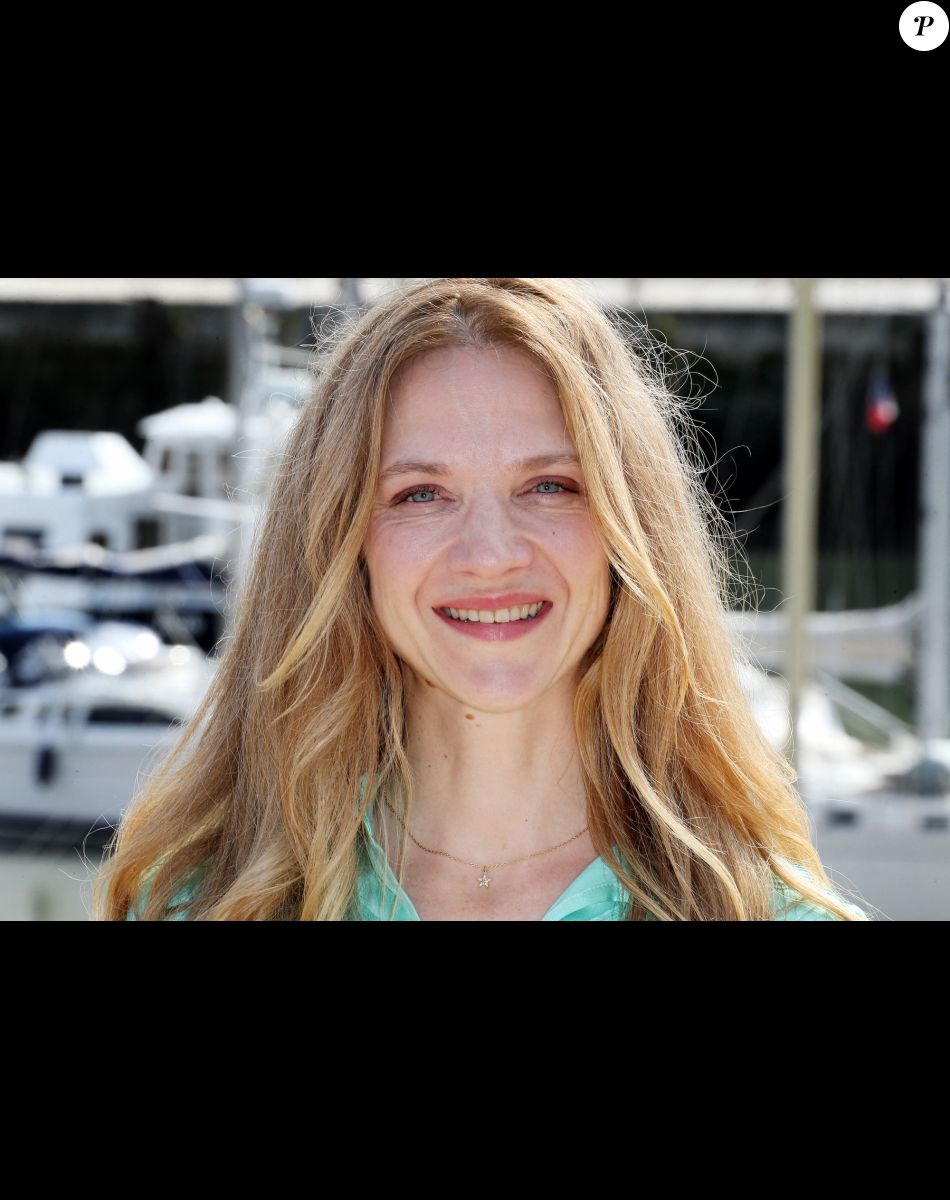 Odile Vuillemin - Photocall de la série "Prométhée" lors de la 24ème édition du Festival de la Fiction TV de La Rochelle le 15 septembre 2022. © Patrick Bernard/ Bestimage