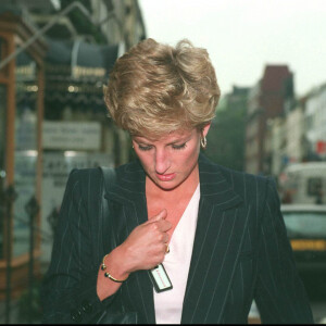 Princesse Diana dans les rues de Londres.