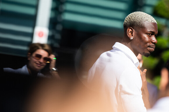 Paul Pogba arrive dans un centre médical de Turin avant de jouer avec la Juventus le 9 juillet 2022.