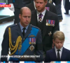 Le prince William est accompagné par deux de ses enfants George (prince héritier) et Charlotte, ainsi que de son épouse Kate lors des funérailles en l'abbaye de Westminster d'Elizabeth II le 19 septembre 2022