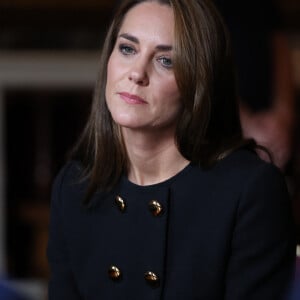 Catherine (Kate) Middleton, princesse de Galles, rencontre des bénévoles et du personnel opérationnel au Windsor Guildhall à Windsor, Royaume Uni, le 22 septembre 2022, afin de les remercier de leur implication dlors des funérailles de la La reine Elisabeth II au château de Windsor. 