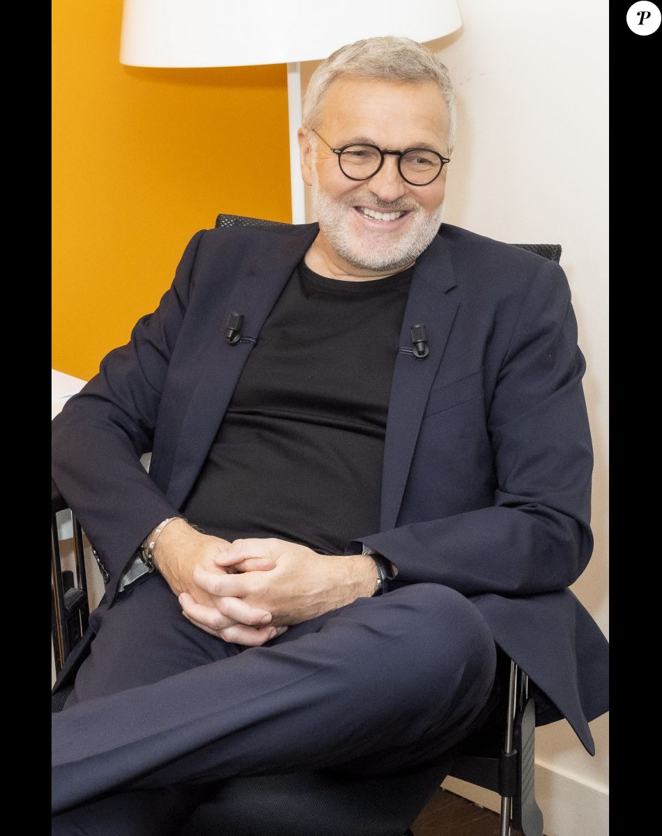 Exclusif - Laurent Ruquier en backstage de la dernière émission de L.Ruquier pour "On Est En Direct (OEED)", présentée par L.Ruquier et L.Salamé, et diffusée en direct sur France 2, à Paris, France, le 4 juin 2022. © Jack Tribeca/Bestimage