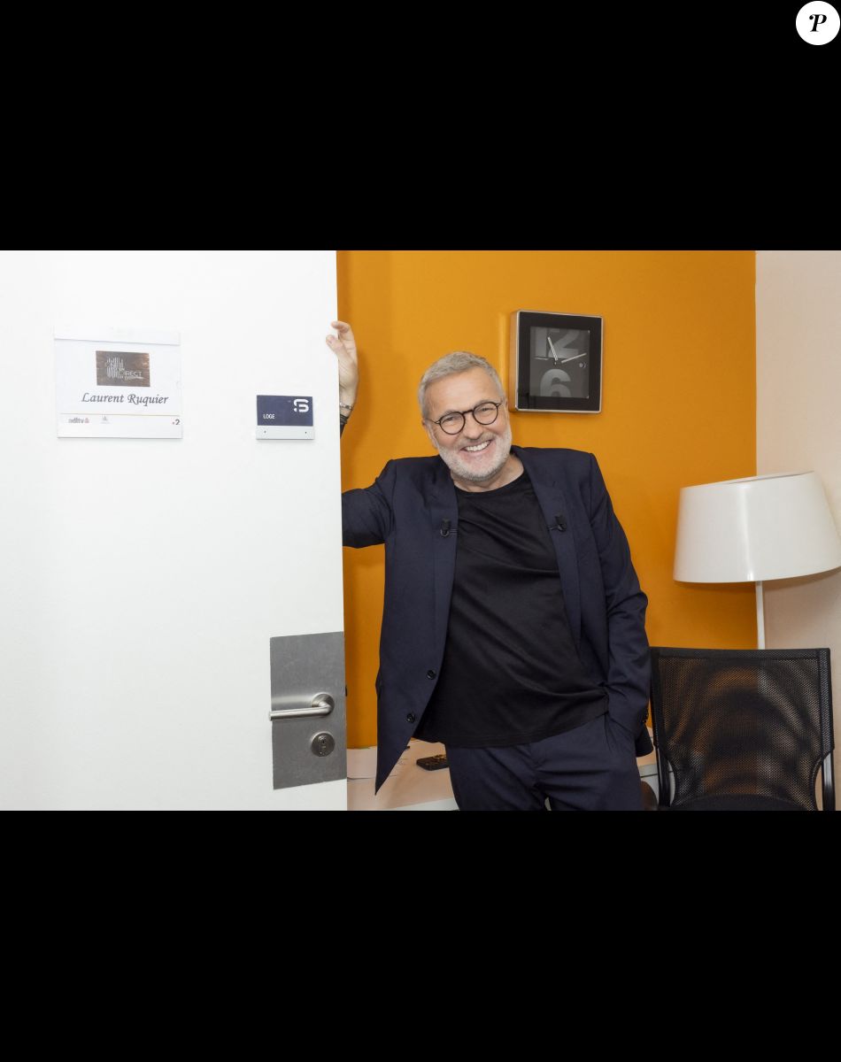 Exclusif - Laurent Ruquier en backstage de la dernière émission de L.Ruquier pour "On Est En Direct (OEED)", présentée par L.Ruquier et L.Salamé, et diffusée en direct sur France 2, à Paris, France, le 4 juin 2022. © Jack Tribeca/Bestimage