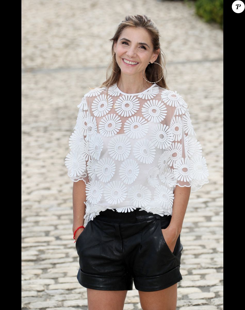 Clotilde Courau - Photocall de "La cour" lors de la 24ème édition du Festival de la Fiction TV de La Rochelle. Le 14 septembre 2022 © Patrick Bernard / Bestimage