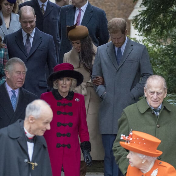 Kate Catherine Middleton, enceinte et le prince William, duc de Cambridge avec le prince Harry et sa fiancée Meghan Markle, Le prince Charles, prince de Galles et Camilla Parker Bowles, La reine Elisabeth II et le prince Philip Duc d'Édimbourg - La famille royale d'Angleterre arrive à l'église St Mary Magdalene pour la messe de Noël à Sandringham le 25 décembre 2017 