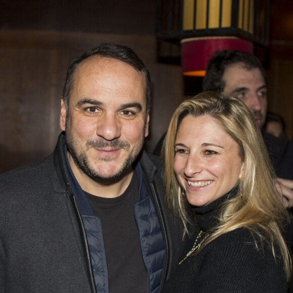 Francois-Xavier Demaison et sa femme Anaïs Tihay - Soirée à l'occasion de la sortie du livre "Déjeuner en paix" de Charlotte Gabris organisé par Five Eyes Production au Buddha Bar à Paris, le 13 janvier 2020. © Christophe Clovis / Bestimage