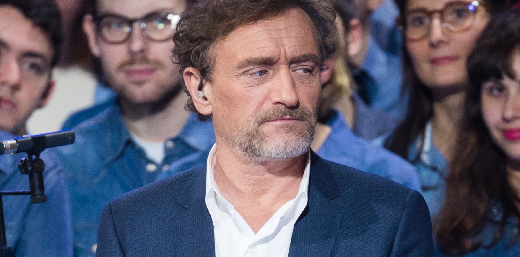 Jean Paul Rouve Jean Luc Mélenchon Ça n'a pas beaucoup de sens" : la réponse de Jean-Paul Rouve aux critiques  de Cyril Hanouna - Purepeople